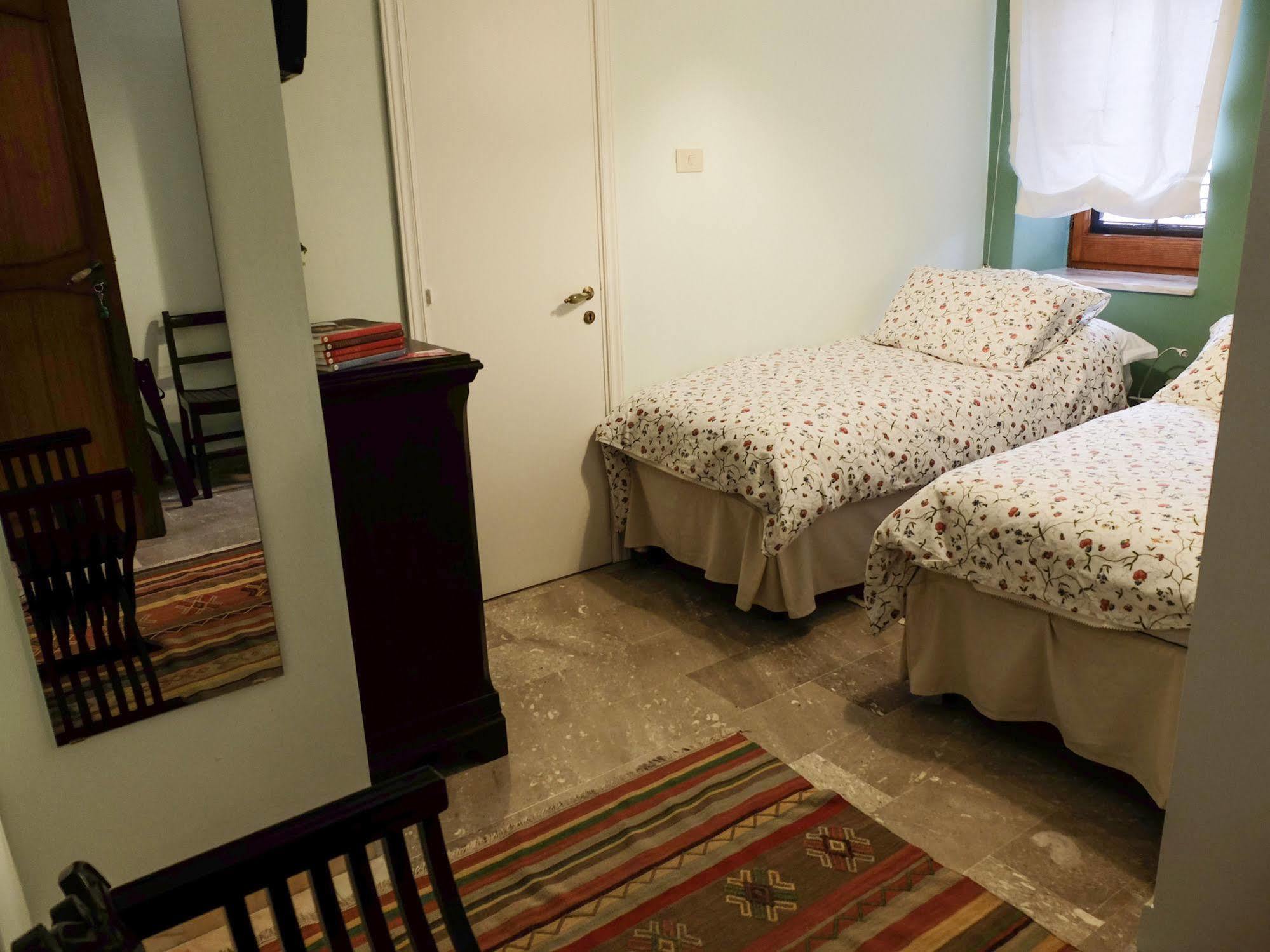 Chambre Double ou Lits Jumeaux - Vue sur Jardin