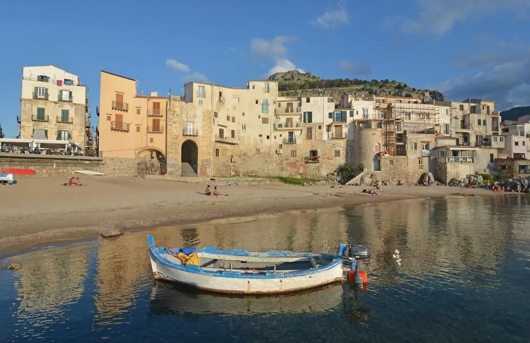 Luxury Suites Joy in Cefalù-1
